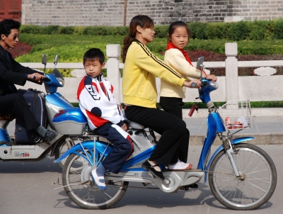 Chinesische Frau mit Kinder